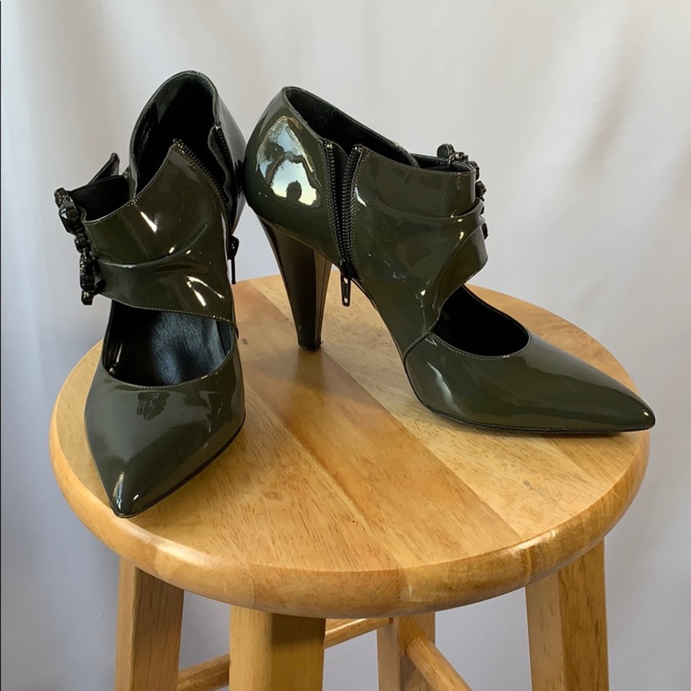 Vero Cuoio Deep Gray-Green Leather Heels - Picture 1 of 2